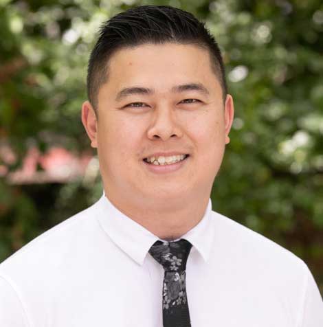 Photo of Dr. Gregory Lew at Martin Family Chiropractic Centers